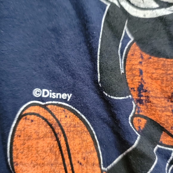 Ladies Mickey Mouse size small Chicago Bears  t-shirt. Disney original. - Picture 3 of 7